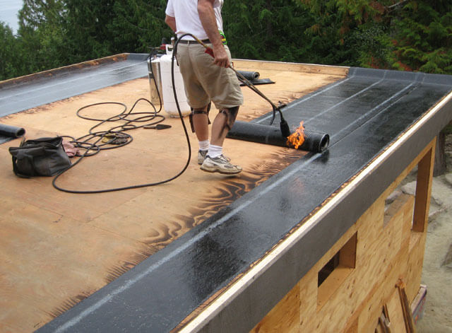 Услуги покрытия крыши гаража